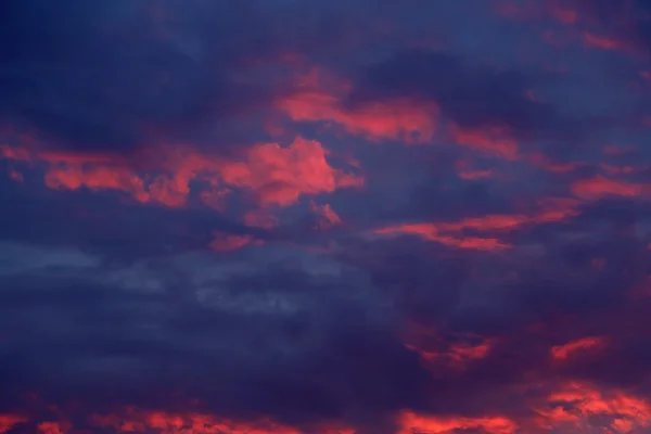 Bellissimo cielo al tramonto — Foto Stock