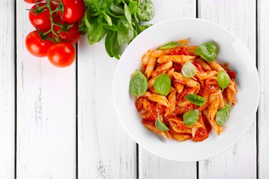 domates soslu makarna