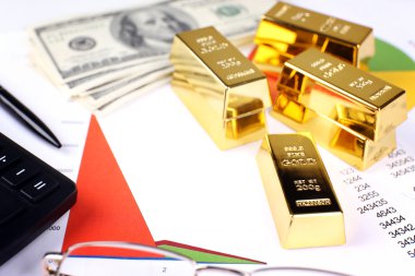 Altın külçe para ile