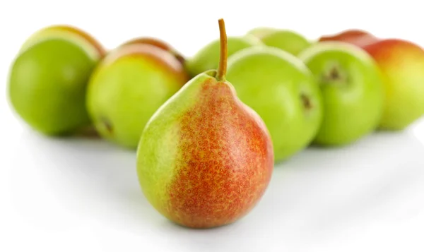 Heap of ripe tasty pears close up — Stock Photo, Image