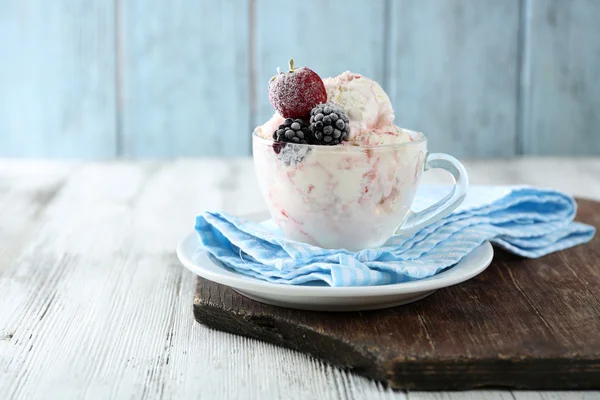 Delicious ice cream — Stock Photo, Image