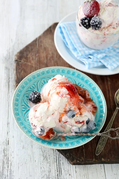 Delicious ice cream — Stock Photo, Image