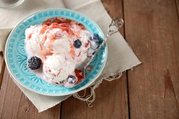 Delicious ice cream — Stock Photo, Image