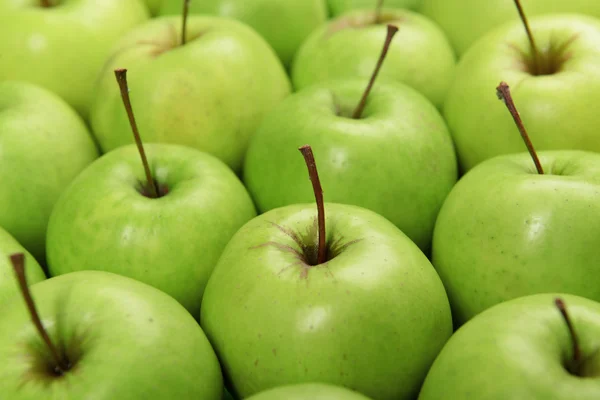 Reife grüne Äpfel aus nächster Nähe — Stockfoto