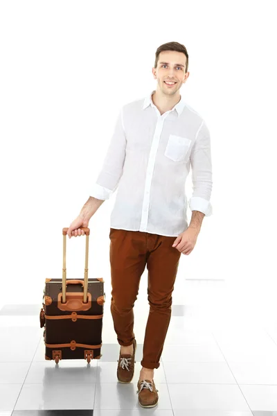 Homme tenant une valise — Photo