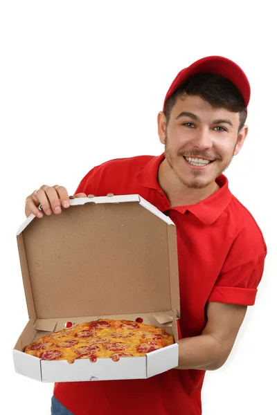 Курьер с картонной пиццей — стоковое фото