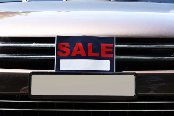 For sale sign on windshield of car. — Stock Photo, Image