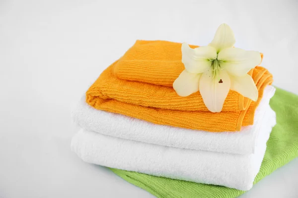 Πρόσφατα νομοποίηση αφράτες πετσέτες — Φωτογραφία Αρχείου