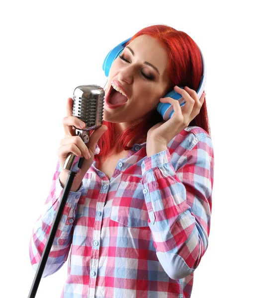 Piękna młoda kobieta śpiewa — Zdjęcie stockowe