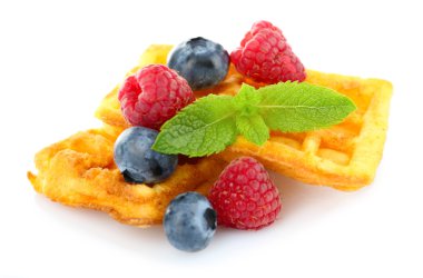 Tatlı ev yapımı gözleme ve taze çilek