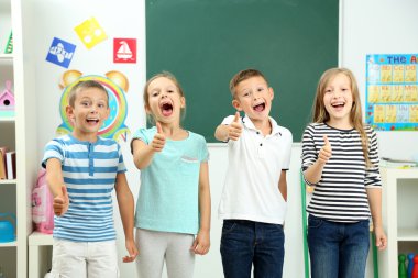Mutlu sınıf portresi 