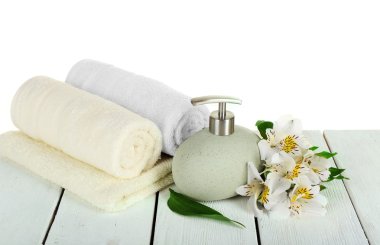 Yumuşak havlu dispenseri ve çiçekler ile