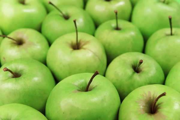 Ώριμα πράσινα μήλα κοντά — Φωτογραφία Αρχείου