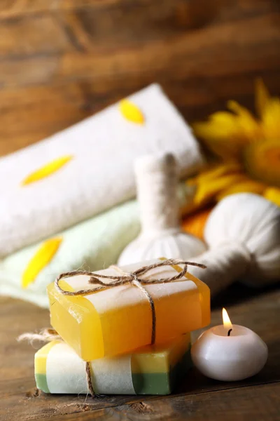 Spa treatments and sunflower — Stock Photo, Image