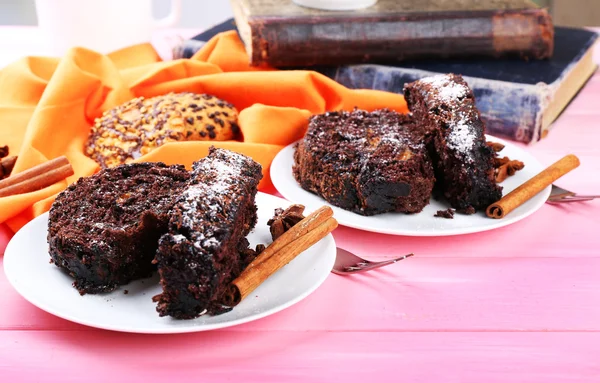 Delicious chocolate roll — Stock Photo, Image