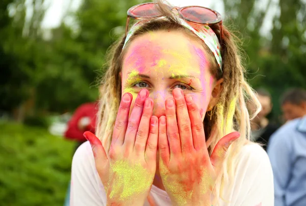 Kadın Holi renkli Festivali — Stok fotoğraf