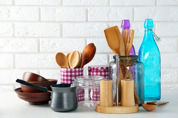 Farklı mutfak eşyaları ile kompozisyon — Stok fotoğraf