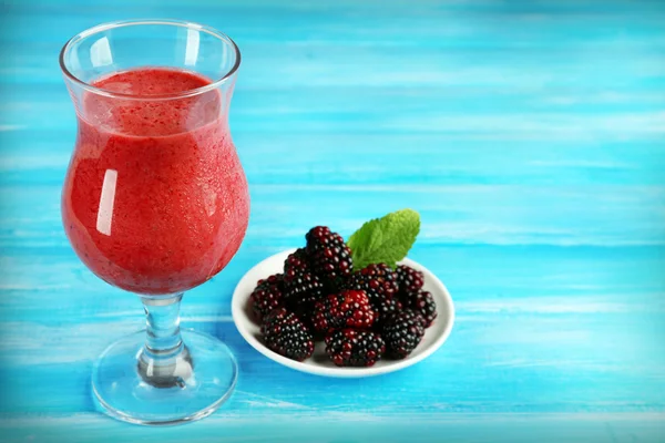 Glazen blackberry smoothie — Stockfoto