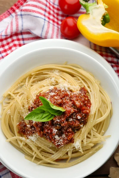 Spaghetti Bolognese with parmesan cheese — Stock Photo, Image