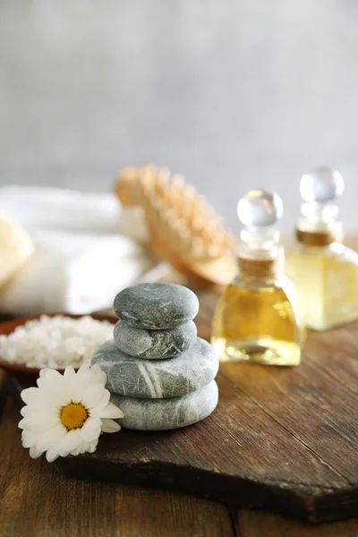 Composition of spa treatment on table — Stock Photo, Image