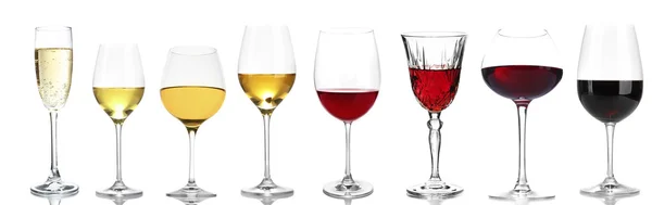 Verres à vin avec vin différent, isolés sur blanc — Photo
