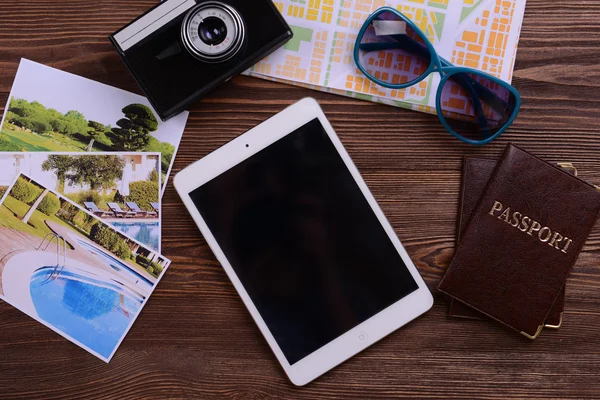 Preparação para viagens, reserva de bilhete close-up — Fotografia de Stock