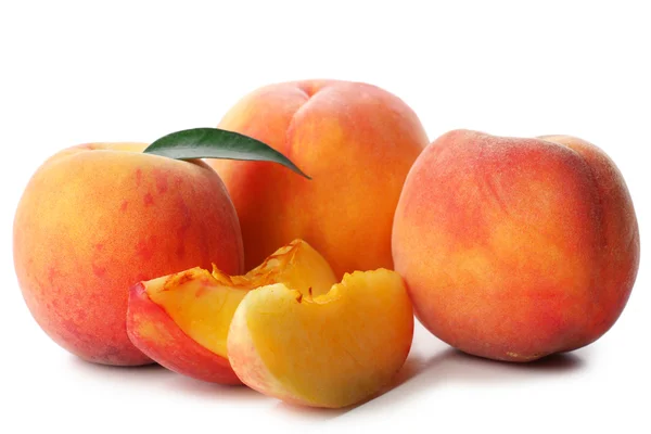 Fresh peaches isolated on white — Stock Photo, Image