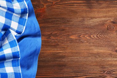 Peçete ahşap arka plan üzerinde