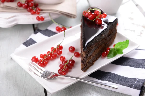 Tasty chocolate cake — Stock Photo, Image