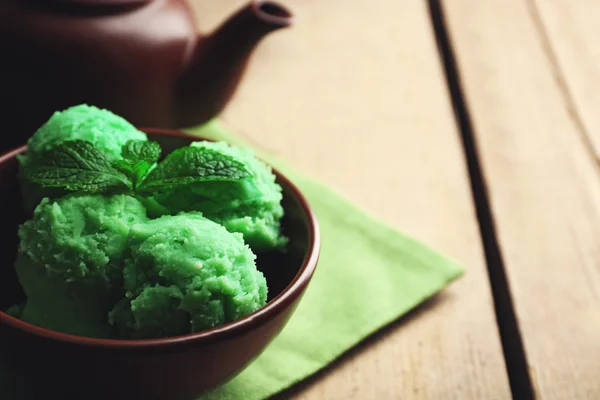Domácí zelený čaj zmrzlina — Stock fotografie
