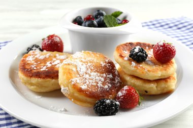 süzme peynirli börek