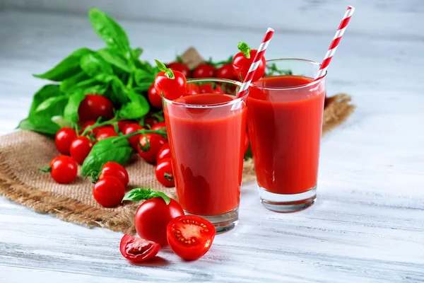 Tomatensap met groenten — Stockfoto