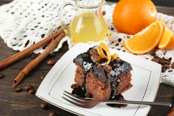 Portion of Cake with Chocolate Glaze — Stock Photo, Image