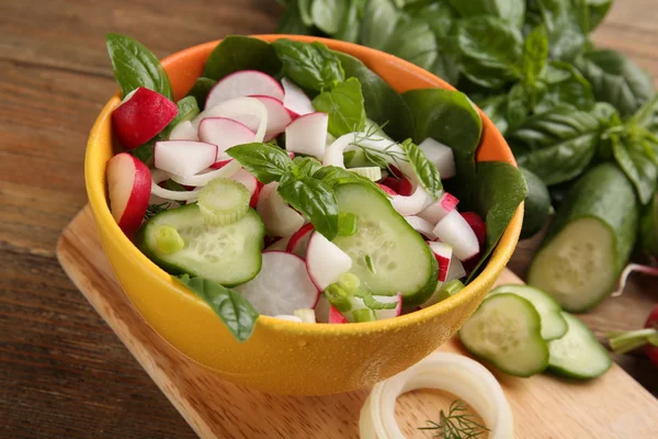 Ensalada de verduras frescas —  Fotos de Stock