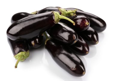 taze patlıcan üzerinde beyaz izole