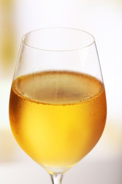 Işık şarap cam arka plan bulanık