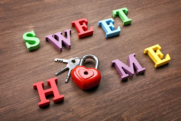 Cartas que forman palabras SWEET HOME — Foto de Stock