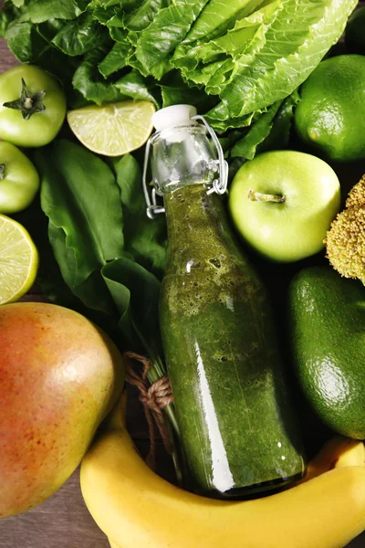 Grüner gesunder Saft — Stockfoto