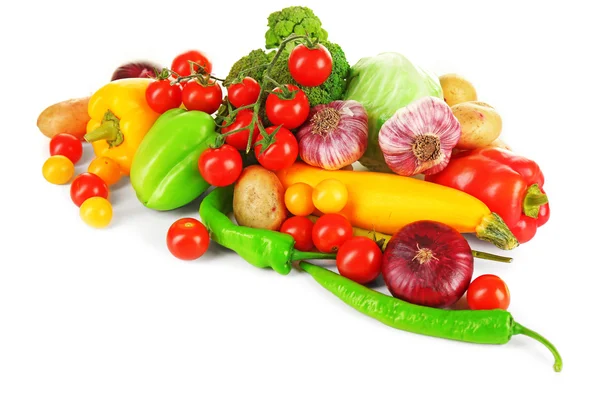 Masa świeżych warzyw izolowanych na białym — Zdjęcie stockowe