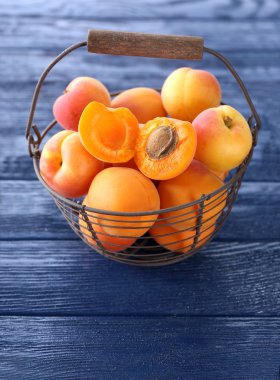 Olgun kayısı yakın çekim