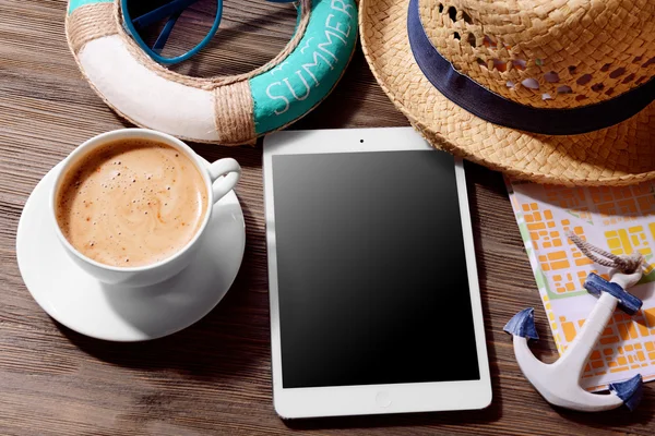 Seyahat için rezervasyon bilet hazırlanıyor  