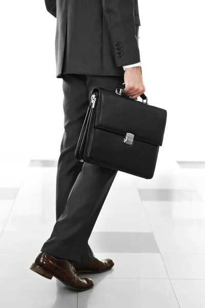 Man holding suitcase — Stock Photo, Image