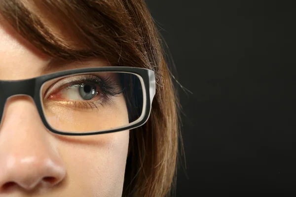 Attractive young woman with glasses — Stock Photo, Image