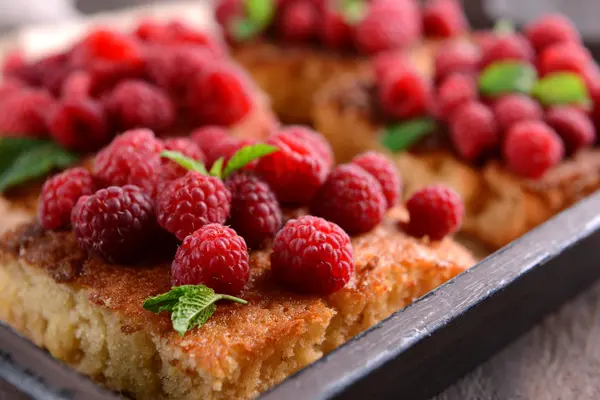 Ahududu ile taze pasta — Stok fotoğraf