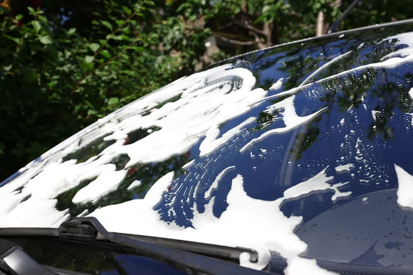 Janela de lavagem do carro — Fotografia de Stock