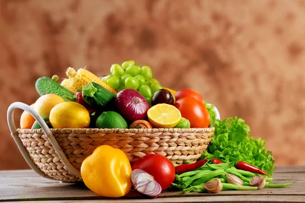 Heap of fresh fruits — Stock Photo, Image