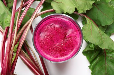 Taze pancar suyu, portre