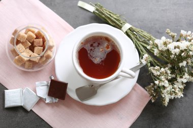 iki şenlikli kutusu