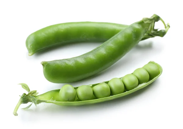 Fresh green peas isolated on white — Stock Photo, Image