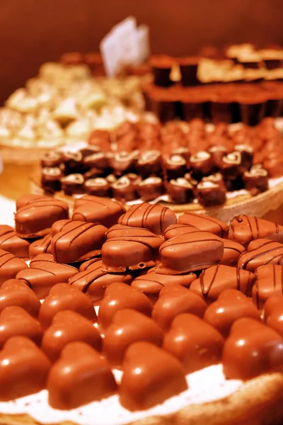 Set van chocolade op tafel — Stockfoto